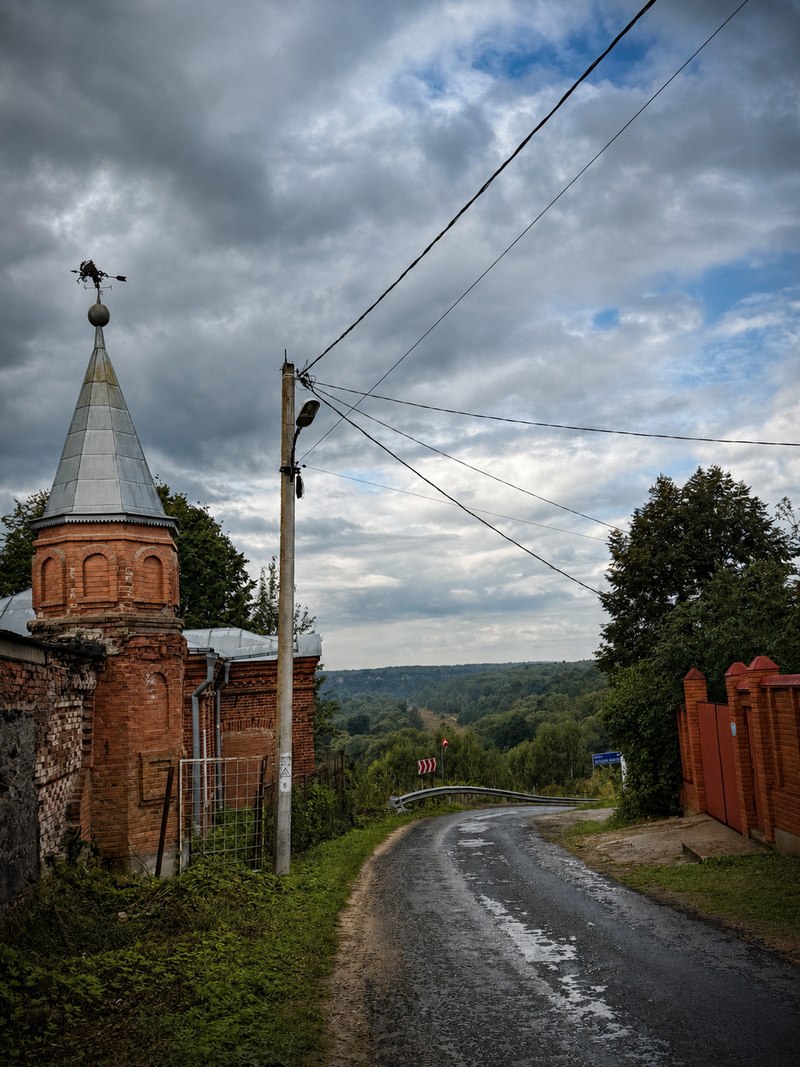 Спуск с Ивановой горы к Наре